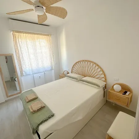 La Perla Di Mare - *