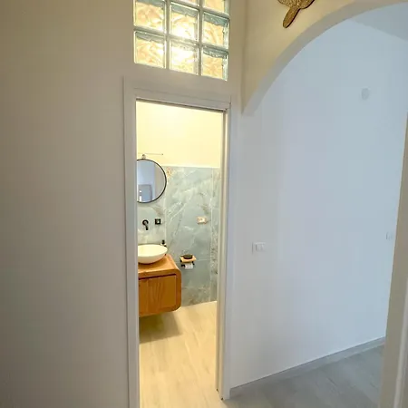 La Perla Di Mare - *